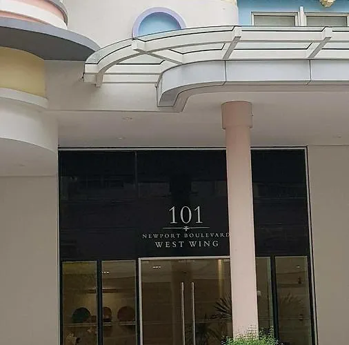 Andrea Condotel At 101 Newport Boulevard *